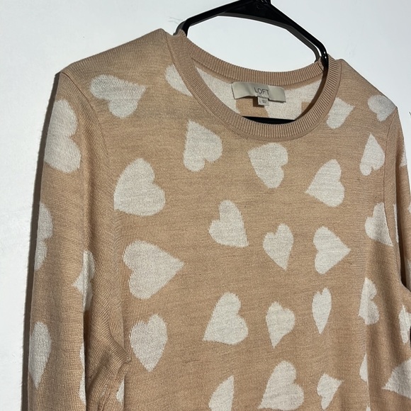 LOFT Nude Blush Pink White Hearts Ribbed Detail Crewneck Sweater Size L - Picture 4 of 9